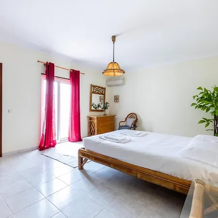Apartman Casa Timor - Perfect For Exploring & Algarve *